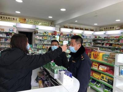 南漳縣市場監(jiān)管局 事無巨細(xì)皆有責(zé)，戮力同心過難關(guān)——聚焦藥品零售行業(yè)監(jiān)管與服務(wù)